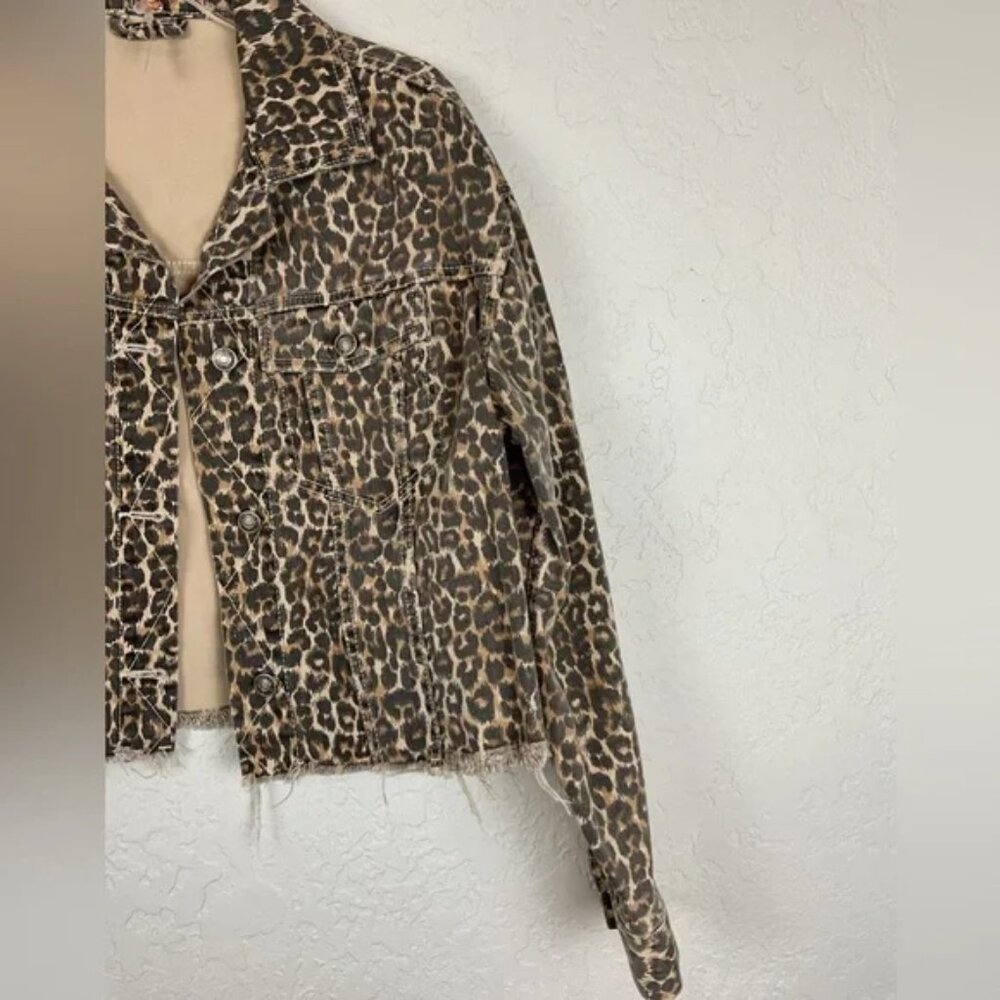 Women’s Free People Cheetah Print Crop Frayed Hem Denim Jacket Size XS - Picture 5 of 9